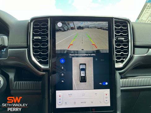 New 2025 Ford Ranger Lariat w/ FX4 Off-Road Package image 14