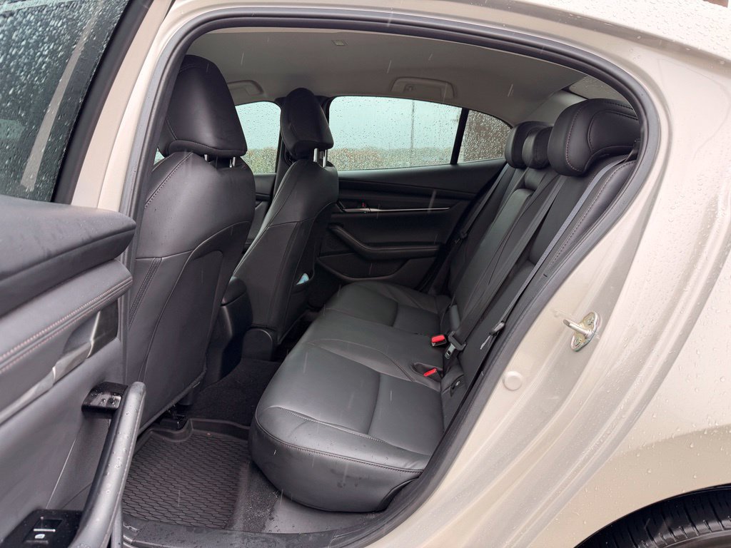 Used 2025 MAZDA MAZDA3 s FWD image 5
