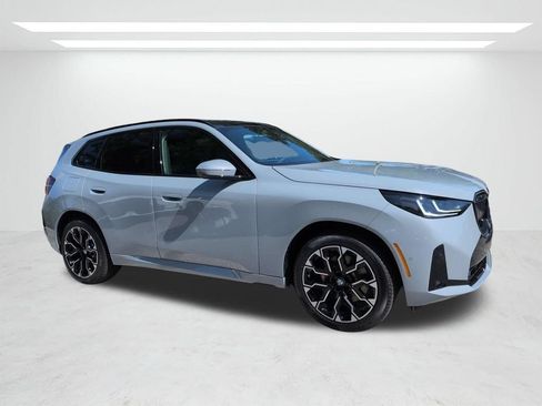 New 2026 BMW X3 xDrive30i w/ Premium Package AWD/4WD image 2