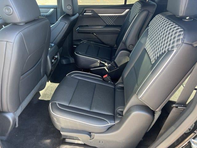 New 2026 GMC Acadia Denali w/ Super Cruise Package FWD image 16