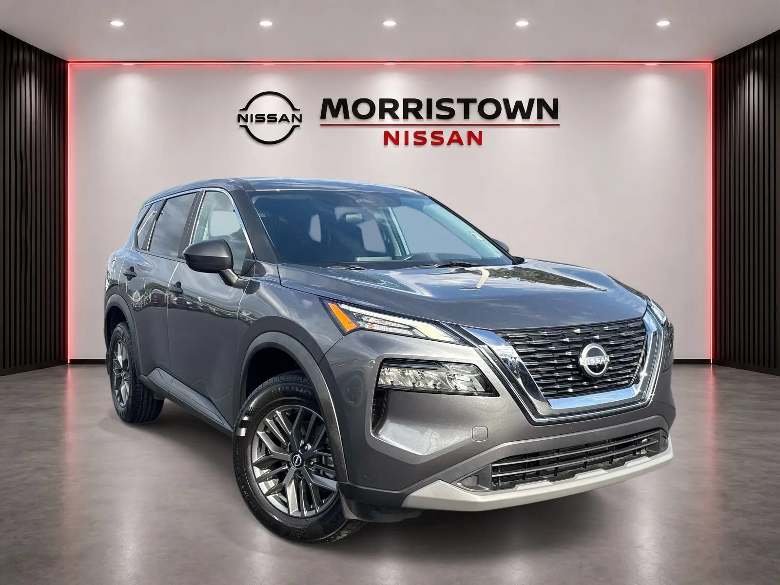 Used 2023 Nissan Rogue S FWD image 2