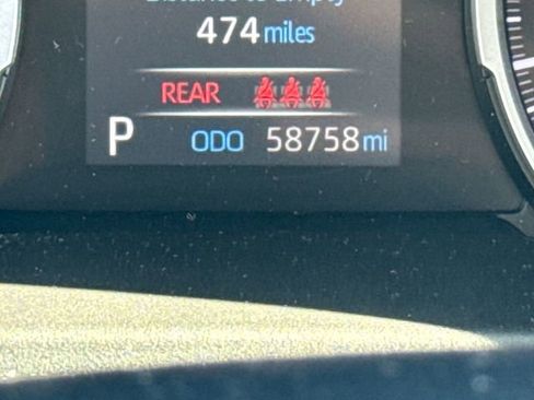 Used 2021 Toyota RAV4 XLE Premium AWD/4WD image 27