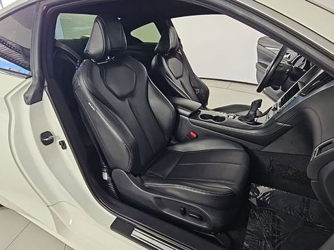 Used 2019 INFINITI Q60 3.0t w/ Cargo Package RWD image 19