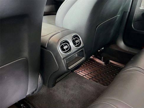 Certified 2024 Mercedes-Benz C 300 4MATIC Sedan image 24