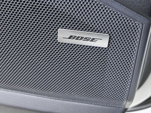 New 2025 Porsche Cayenne image 7