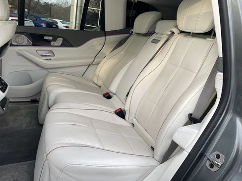 Certified 2023 Mercedes-Benz Maybach GLS 600 4MATIC image 40