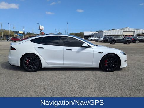 Used 2025 Tesla Model S Plaid image 3