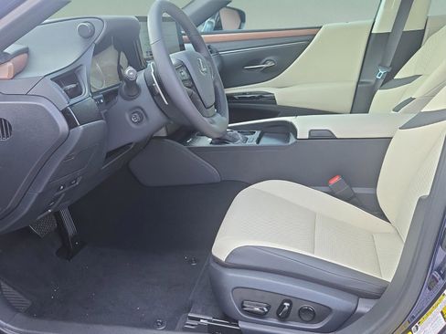 New 2025 Lexus ES 350 w/ Premium Package image 7
