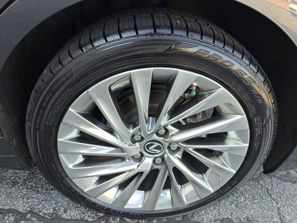 Used 2023 Lexus ES 300h Ultra Luxury w/ Accessory Package (Z2) FWD image 25
