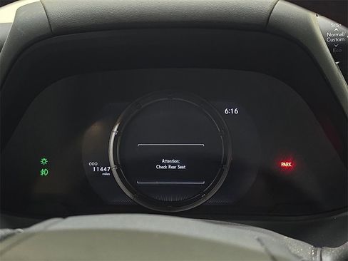 Used 2023 Lexus UX 250h F Sport image 22