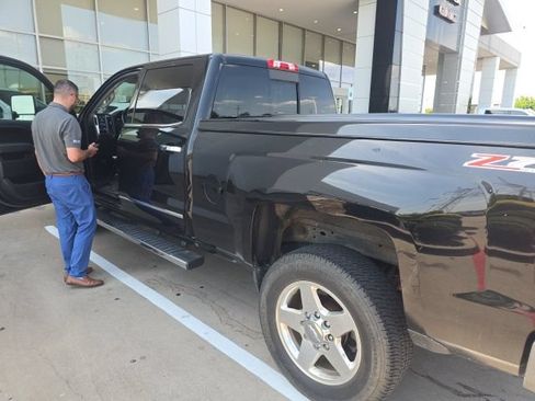 Used 2015 Chevrolet Silverado 2500 LTZ w/ Duramax Plus Package AWD/4WD image 6