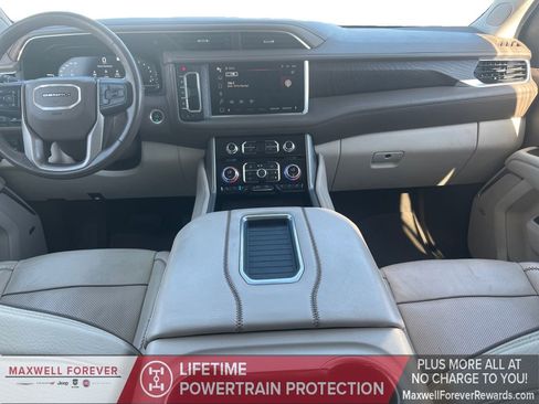 Used 2022 GMC Yukon XL Denali w/ Advanced Technology Package image 20
