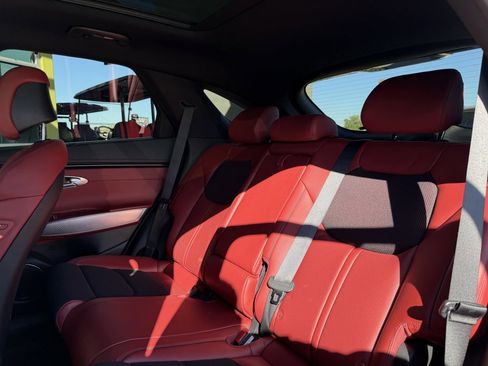 Used 2025 Genesis GV70 2.5T w/ Sport Prestige Package image 36