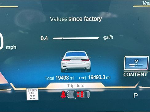 Used 2024 BMW 330i Sedan w/ Premium Package image 12