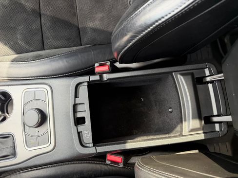 Used 2018 Jeep Grand Cherokee Trackhawk AWD/4WD image 31