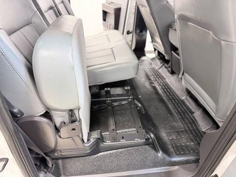 Used 2012 Ford F550 4x4 Crew Cab Super Duty w/ Payload Upgrade Pkg image 42