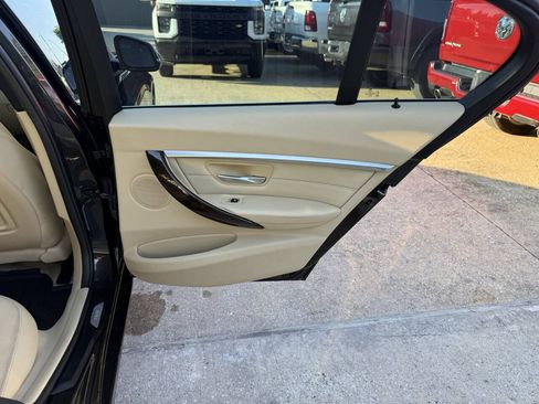 Used 2016 BMW 328i Sedan RWD image 13