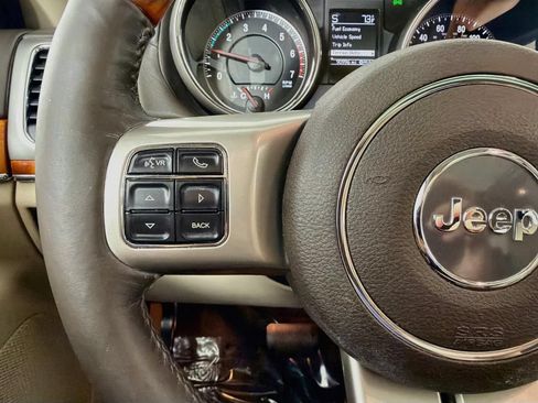 Used 2012 Jeep Grand Cherokee Overland AWD/4WD image 48