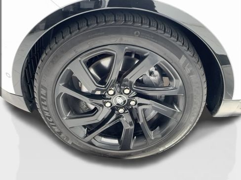 Used 2023 Land Rover Discovery HSE R-Dynamic AWD/4WD image 12