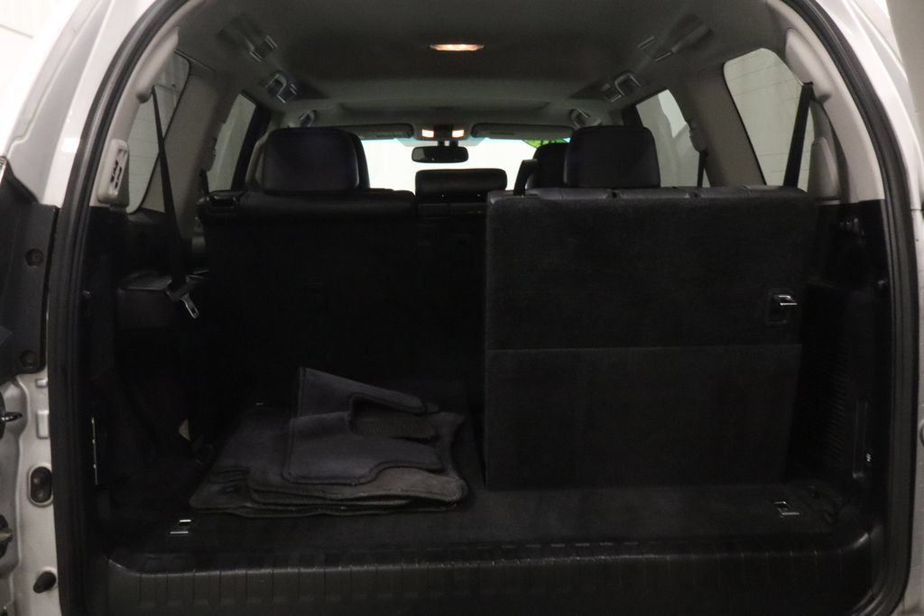 Used 2014 Lexus GX 460 Luxury AWD/4WD image 13