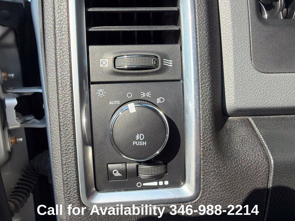 Used 2018 RAM 1500 Lone Star RWD image 13