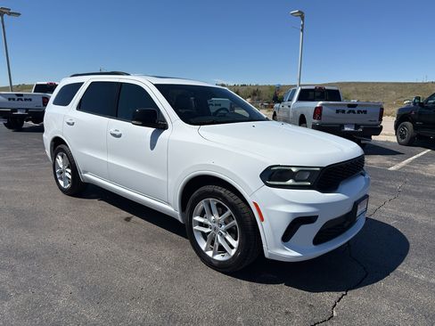 Used 2024 Dodge Durango GT AWD/4WD image 3