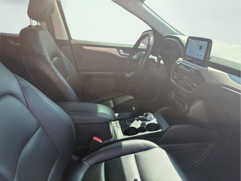 Used 2022 Ford Escape SEL image 15