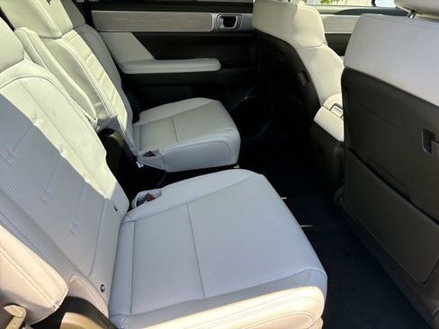 Used 2024 Hyundai Santa Fe Calligraphy image 24