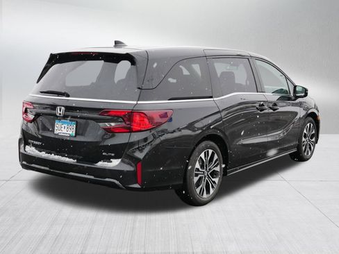 Certified 2026 Honda Odyssey Elite image 8