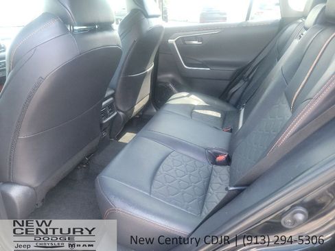 Used 2024 Toyota RAV4 Adventure AWD/4WD image 17