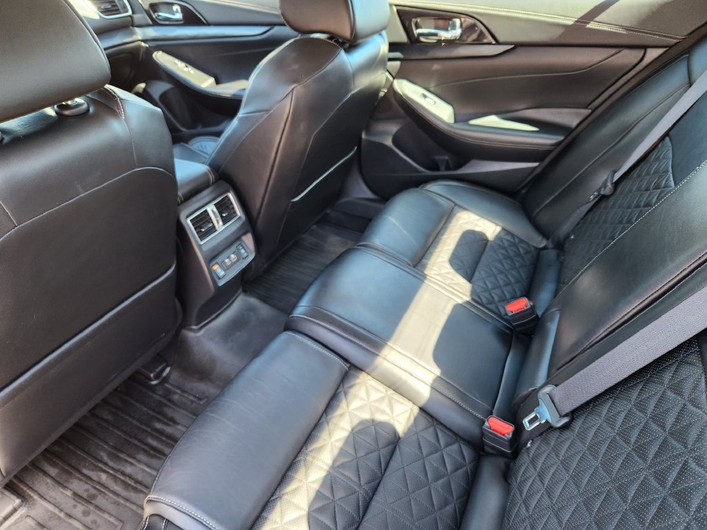 Certified 2022 Nissan Maxima Platinum w/ Sport Mat Group FWD image 26