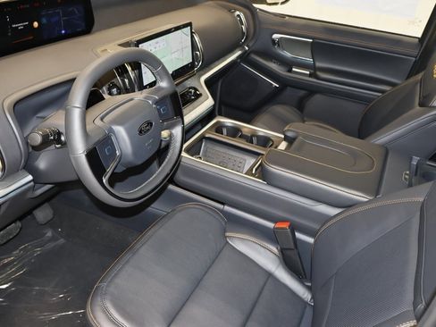 New 2025 Ford Expedition Tremor image 33