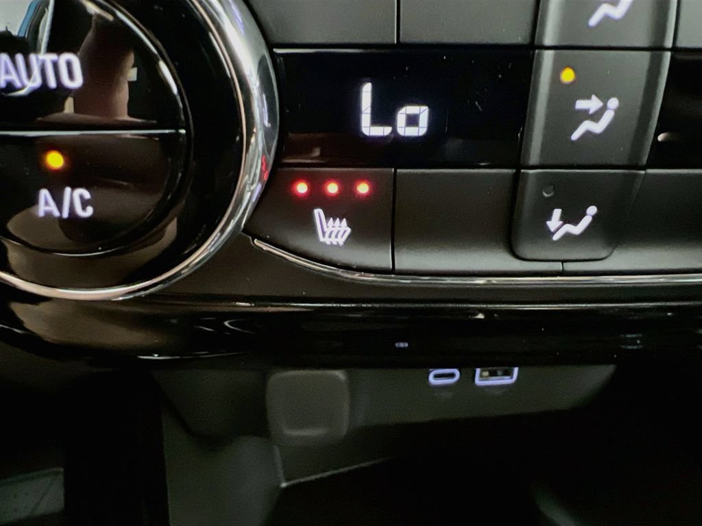 New 2026 Chevrolet Trax RS w/ Driver Confidence Package FWD image 19