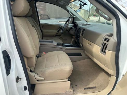 Used 2012 Nissan Titan SV w/ SV Value Truck Pkg image 11