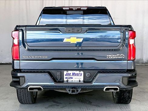 Used 2022 Chevrolet Silverado 1500 High Country w/ High Country Premium Package image 3