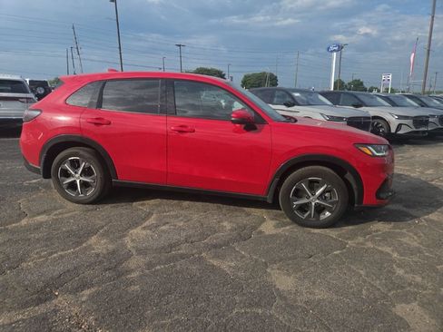 Used 2025 Honda HR-V EX-L image 9