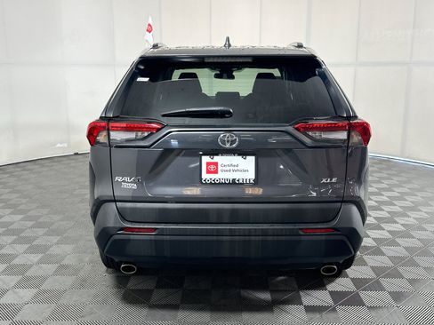 Certified 2023 Toyota RAV4 XLE w/ Convenience Package FWD image 4