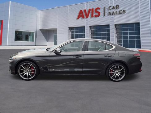 Used 2025 Genesis G70 2.5T RWD image 10