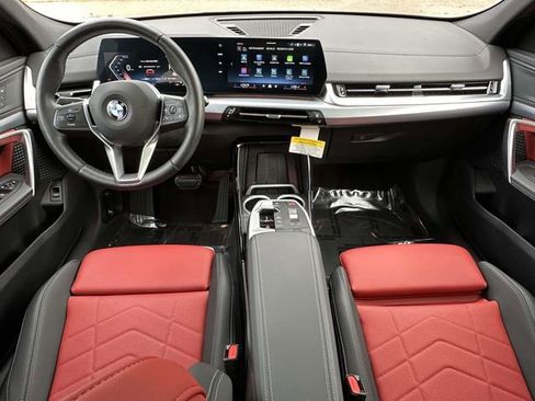 Certified 2025 BMW X2 xDrive28i w/ Convenience Package image 22
