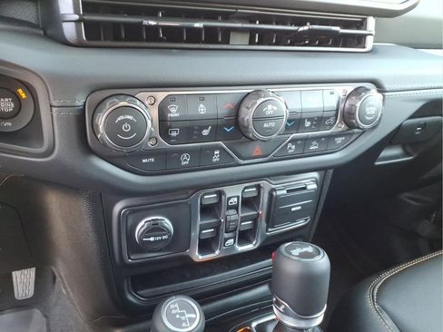 New 2026 Jeep Wrangler Unlimited Sahara AWD/4WD image 22