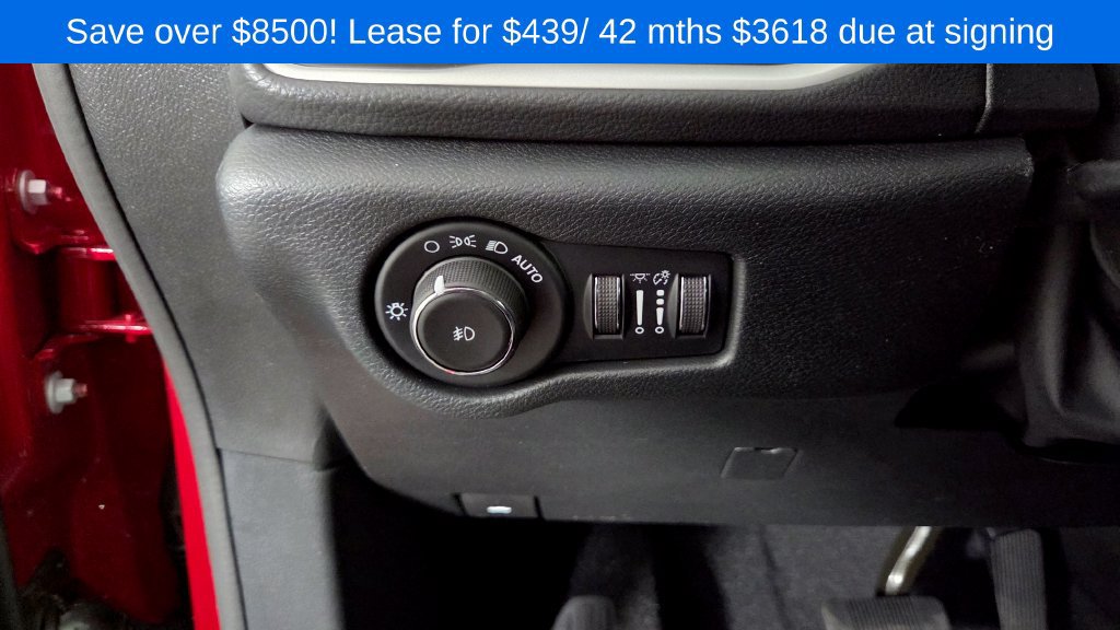 New 2026 Chrysler Pacifica Select FWD image 19