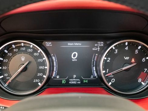 Used 2022 Maserati Levante Trofeo AWD/4WD image 15
