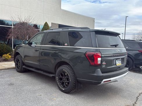 Used 2022 Ford Expedition Timberline image 5