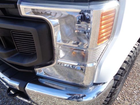 Used 2022 Ford F250 XL w/ Power Equipment Group image 45