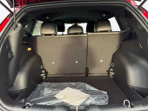 New 2026 Jeep Compass Limited image 18