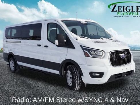 Used 2023 Ford Transit 350 XLT image 4