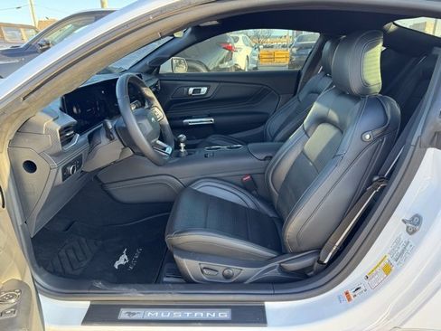 Used 2024 Ford Mustang GT Premium image 11