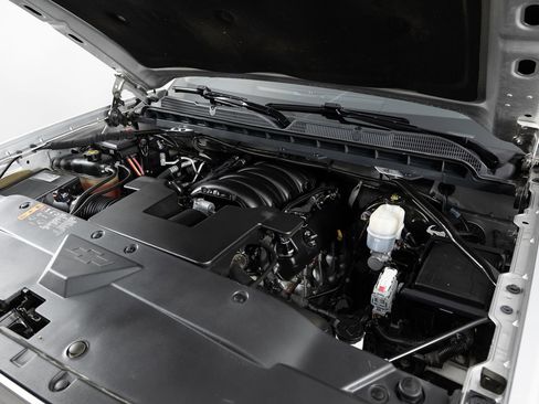 Used 2018 Chevrolet Silverado 1500 LTZ w/ Sport Package image 43