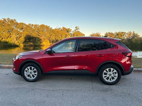 Used 2025 Ford Escape Active w/ Tech Pack #1 image 2