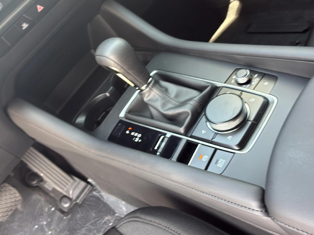 New 2026 MAZDA MAZDA3 s FWD image 24